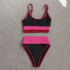 Beach riot ribbed black/red/pink bikini
